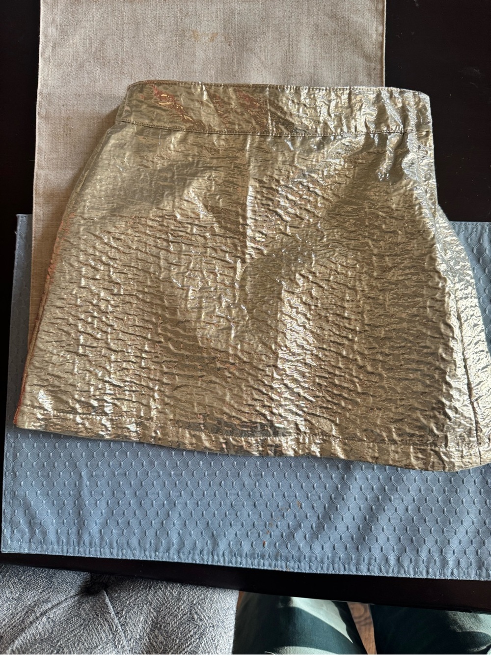H&M girls size 8 metallic gold Skirt